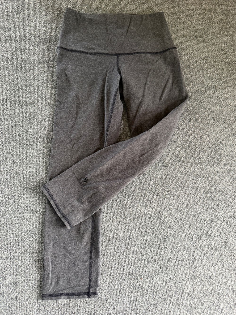 Lululemon Gray Athletic Capri Leggings Grey Size 6